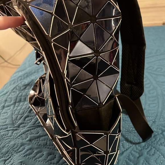 Color Shift Small Backpack - Picture 3 of 5